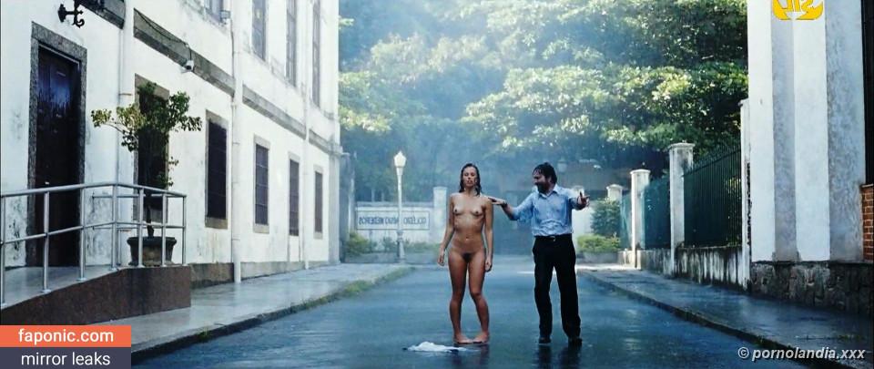 Paolla Oliveira desnuda en las poses atrapadas y sexys - Foto 242803